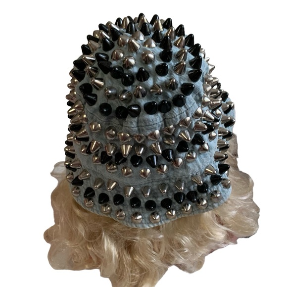 RARE Newhattan Mixed Metal Studs on Blue Denim Bucket Hat - Picture 2 of 10